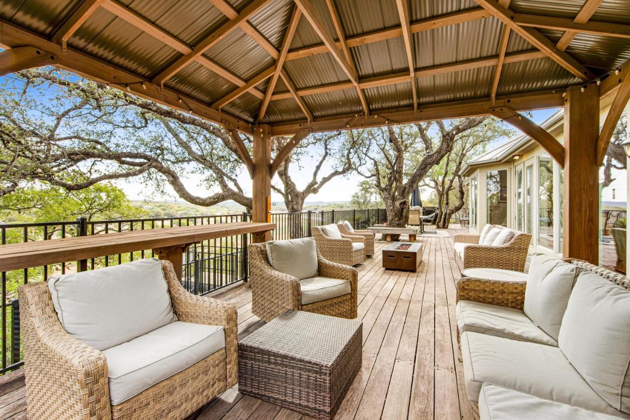 Cliff Side Oasis Villa Spicewood Exterior photo